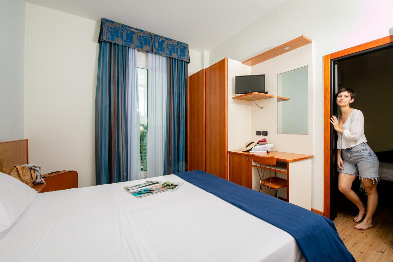 New Bristol Sport Hotel Cesenatico Exterior foto